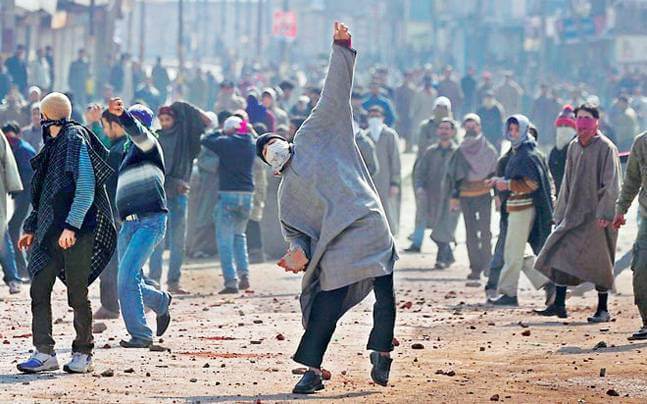 Stone-Pelting-Kashmir