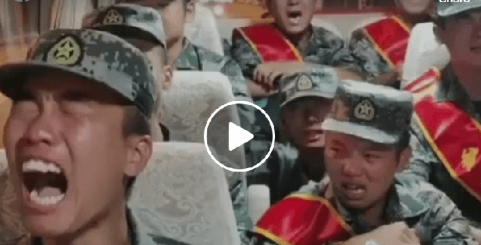 CHINA-SOLDIERS-CRYING