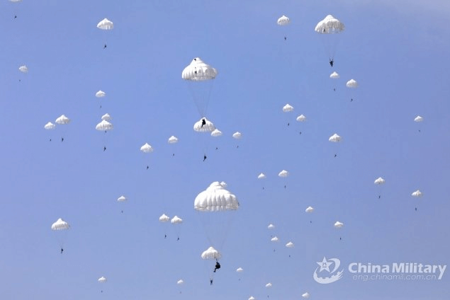CHINA-PARATROOPERS