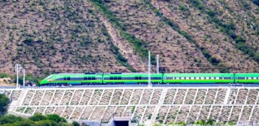 Tibet-Bullet train
