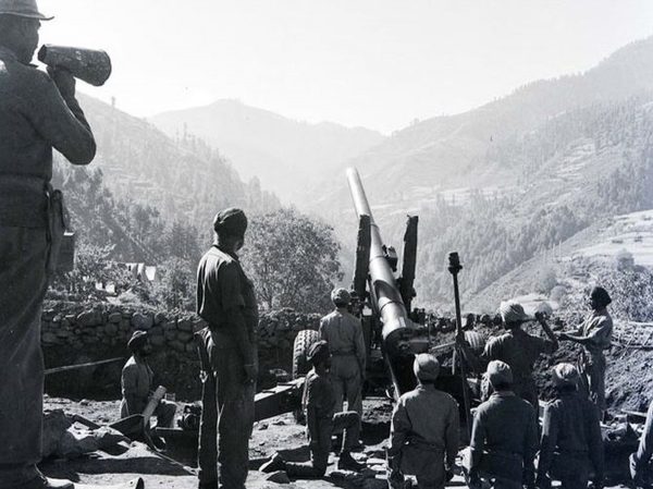 Indian troops in Kashmir