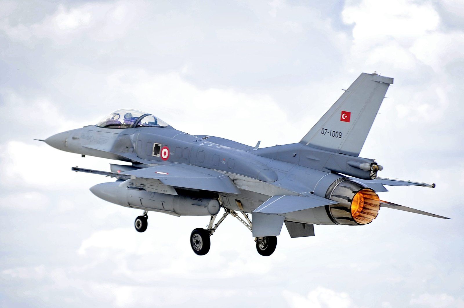 Turkey F-16