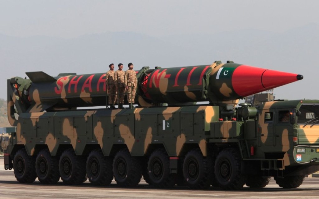 Pakistan nuclear weapons