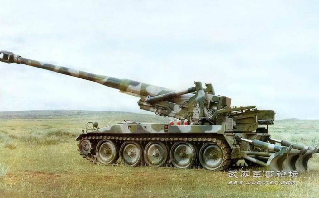 W-90 203mm self-propelled gun