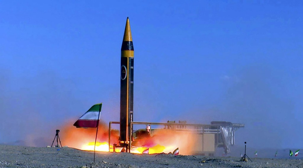 Khorramshahr-4 missile