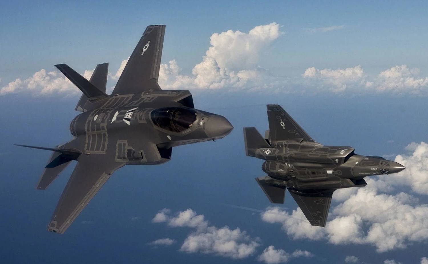 F-35 vs J-20: End of American Air Supremacy As China Set To Deploy As Many 1300 Stealth Fighters By 2030? F-35