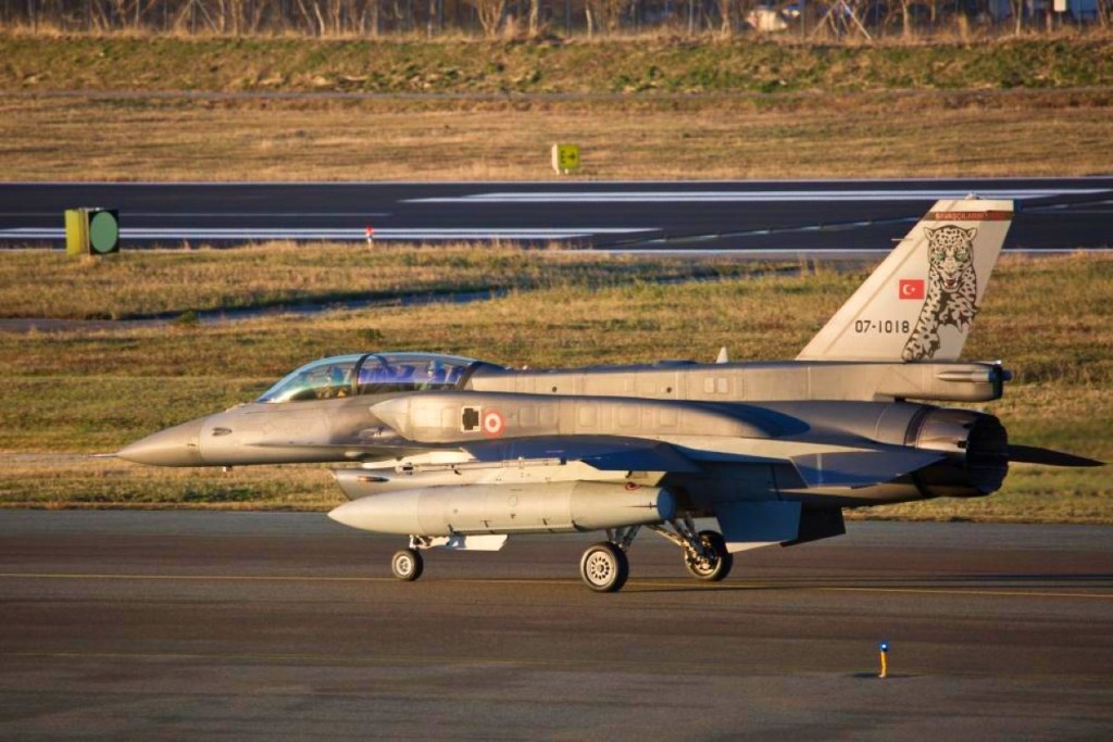 Turkish F-16