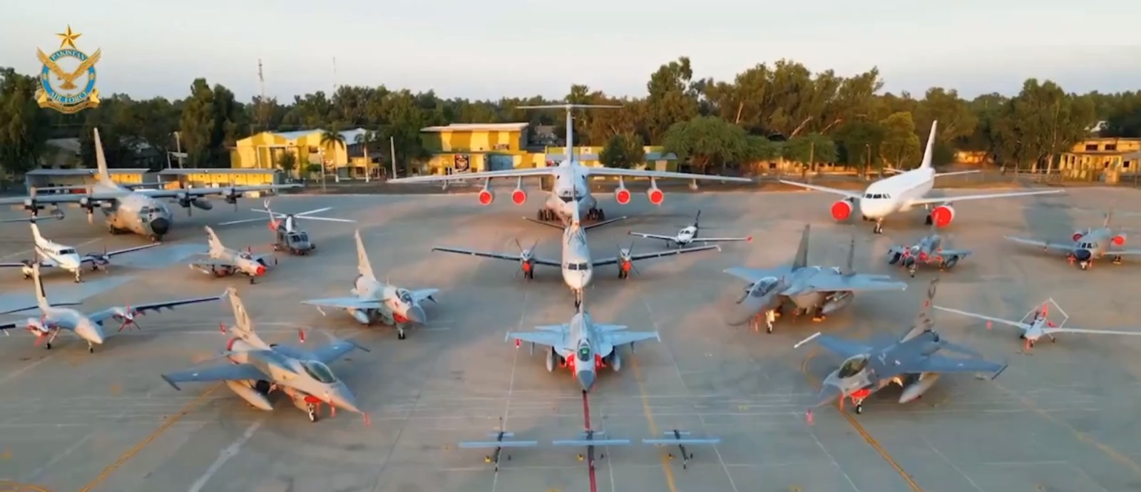 Second To None! Pakistan Flaunts Its Latest, Cutting-Edge Fighters Inc J-10C, JF-17C, F-16C & Akinic UAVs Pak Air Force