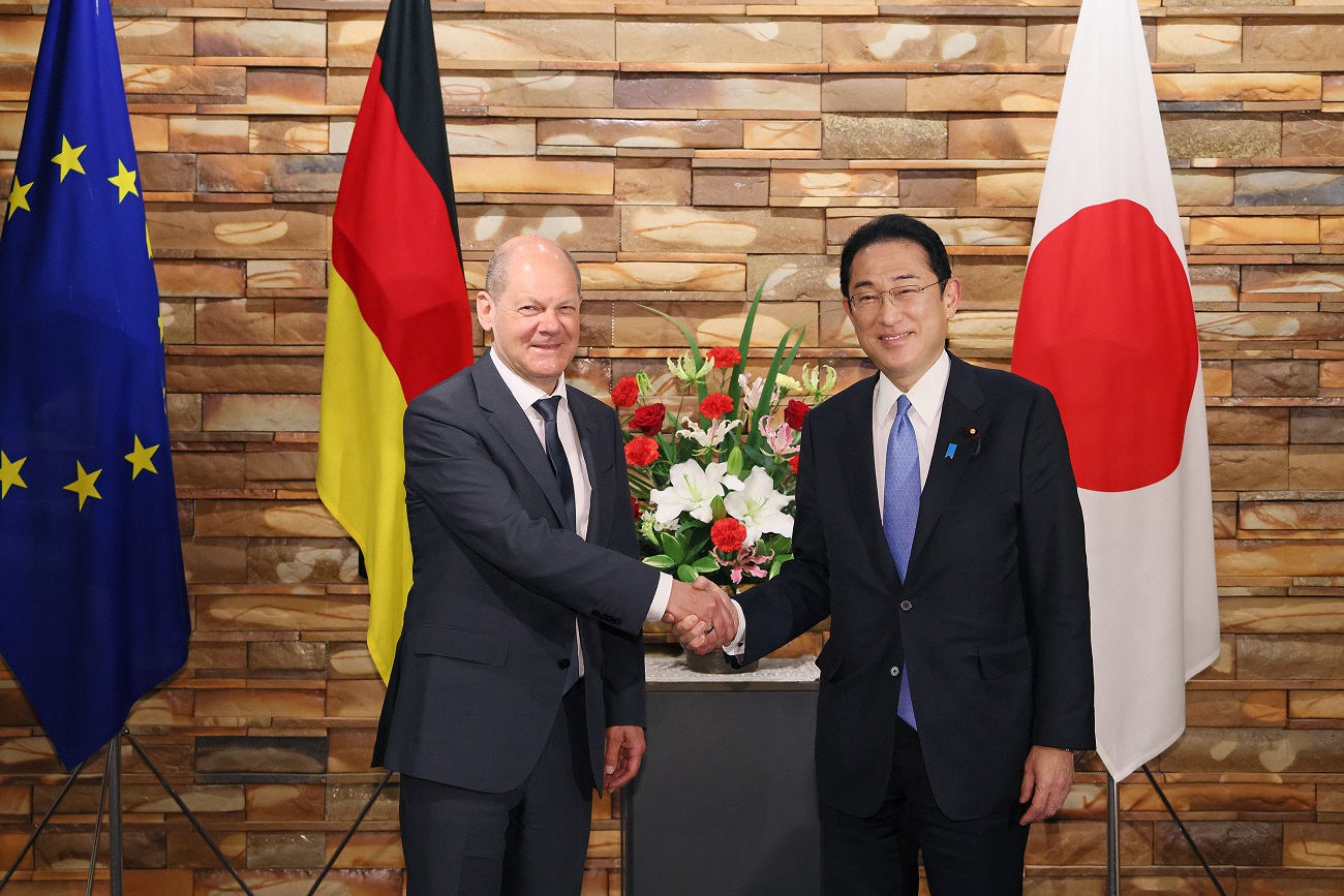 With China On Radar, Japan & Germany Forge Military Partnership; Sign ...