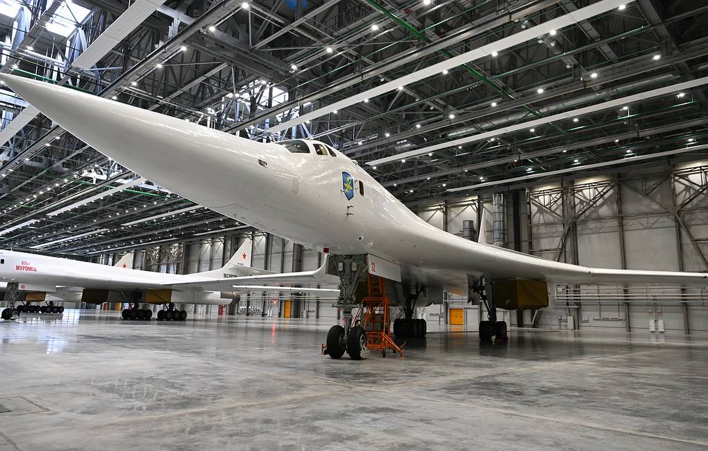 Tu-160