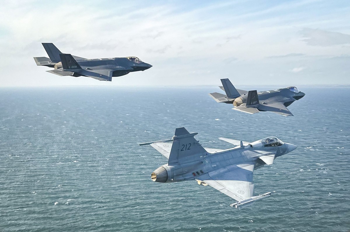 In A Rare Clash – Saab Gripen ‘Dogfights’ F-35 To Prepare For Potential Battle With Russian Su-35, Su-30 Fighters Gripen, F-35