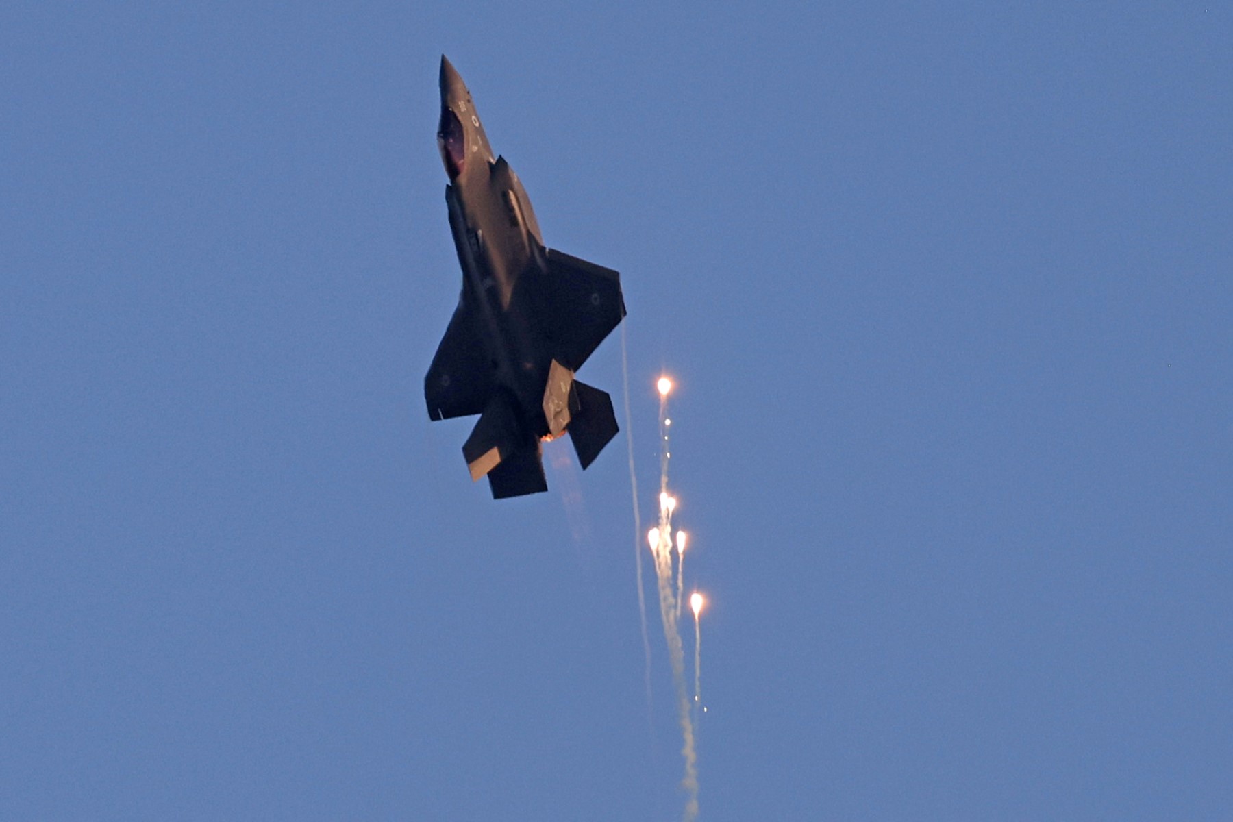 2nd U.S. Stealth Jet Downed in Combat! Iran Claims Historic F-35 Hit — 27 Years After First-Ever Stealth Shootdown