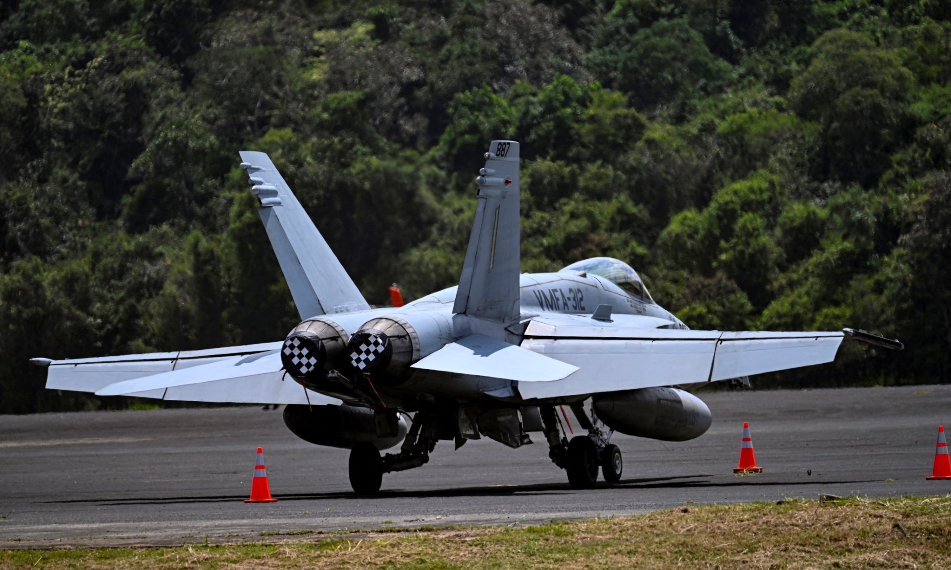 F/A-18 Super Hornets Move Closer to Full Strike Role as USS Ronald Reagan Controls MQ-25 Stingray from 2,100 Miles Away
