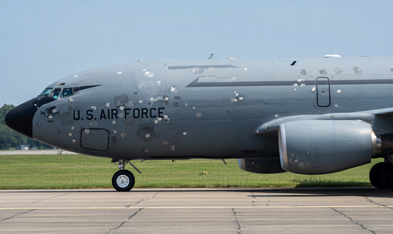 “Bruised” KC-135R Survives Iranian Missile Onslaught, Arrives in the UK Sporting Visible Battle Marks