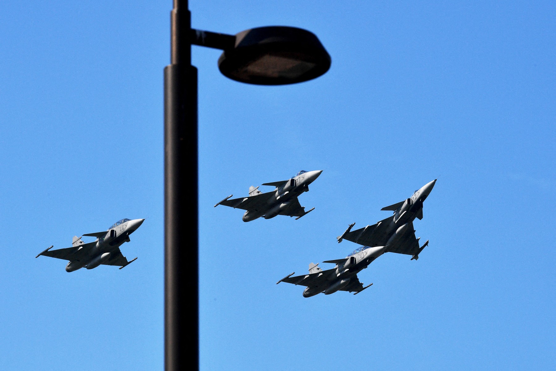Europe’s Best Missile is Coming to Ukraine: Zelenskyy’s Meteor-Gripen Combo Targets Russian Glide Bombs