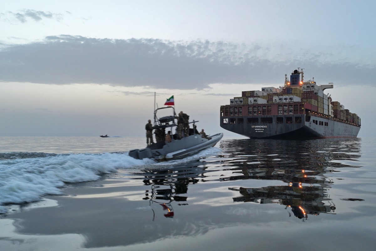 Iran Threatens to Shut Down Other Oil Export Routes as Strait of Hormuz Tensions Escalate