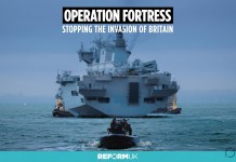 UK-France Row: British Reform Party Pledges Largest Military Operation in English Channel Since World War-2